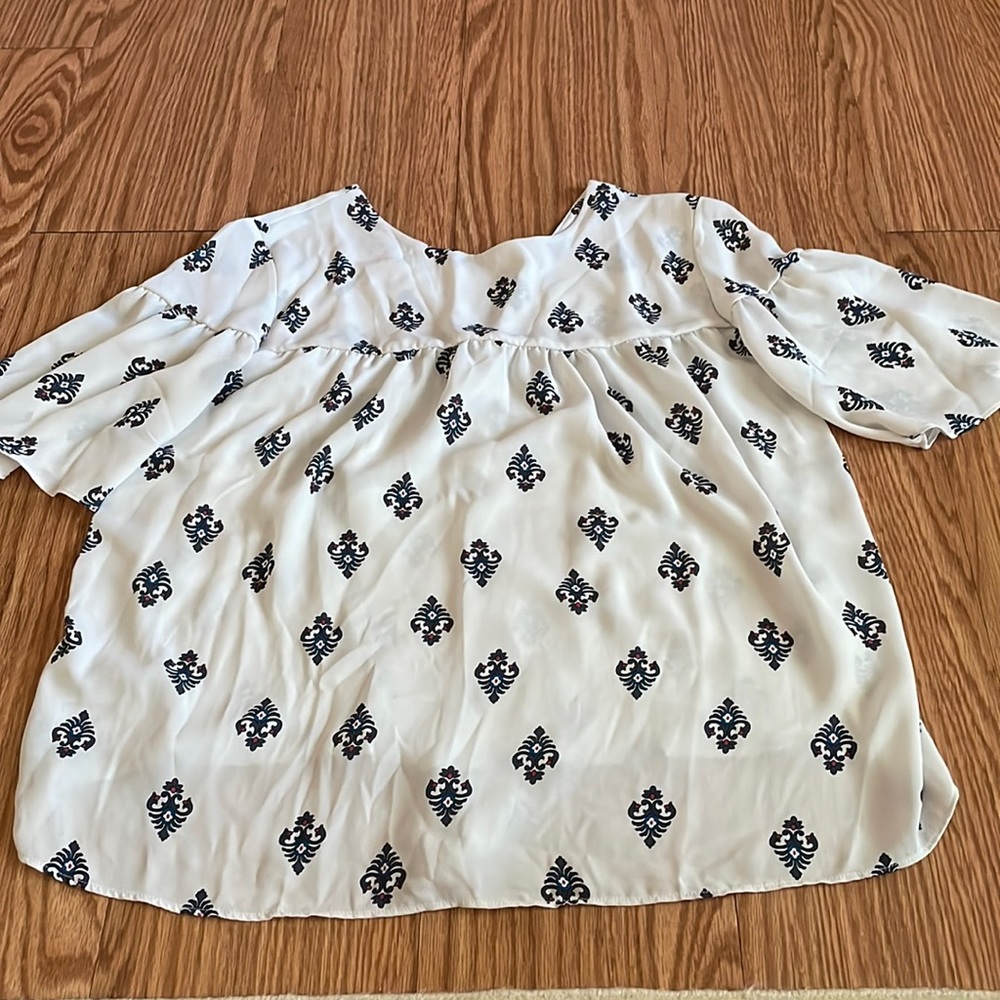 Loft mixed media top